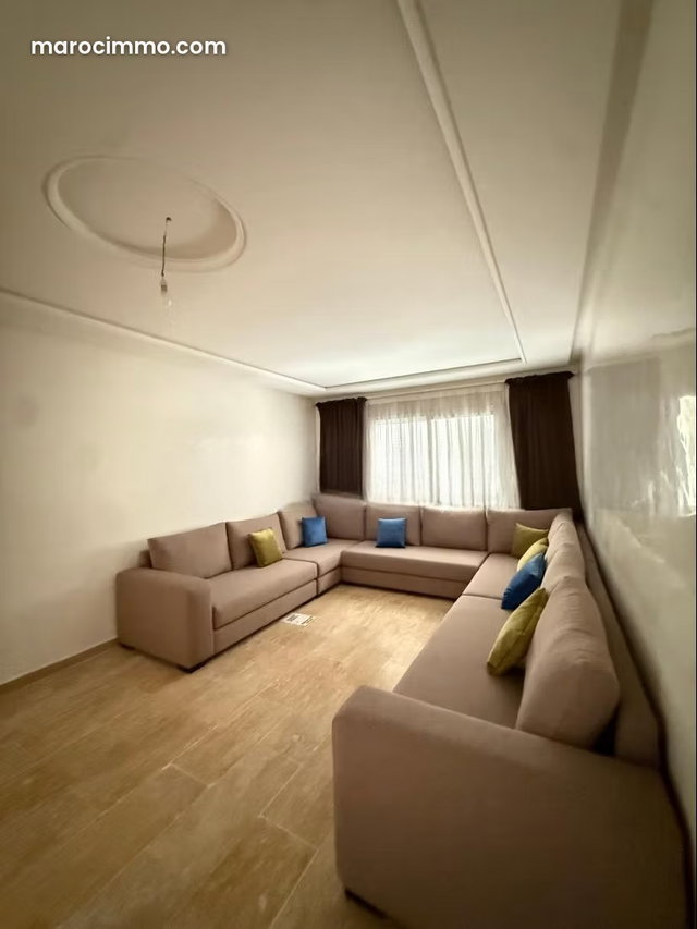 Superbe appartement semi meuble à louer en Centre 2 chambres Ascenseur et terrasse — 2