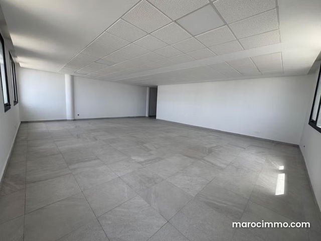 Bureau Prime Neuf 237 M² En Location Sur CFC — الدار البيضاء