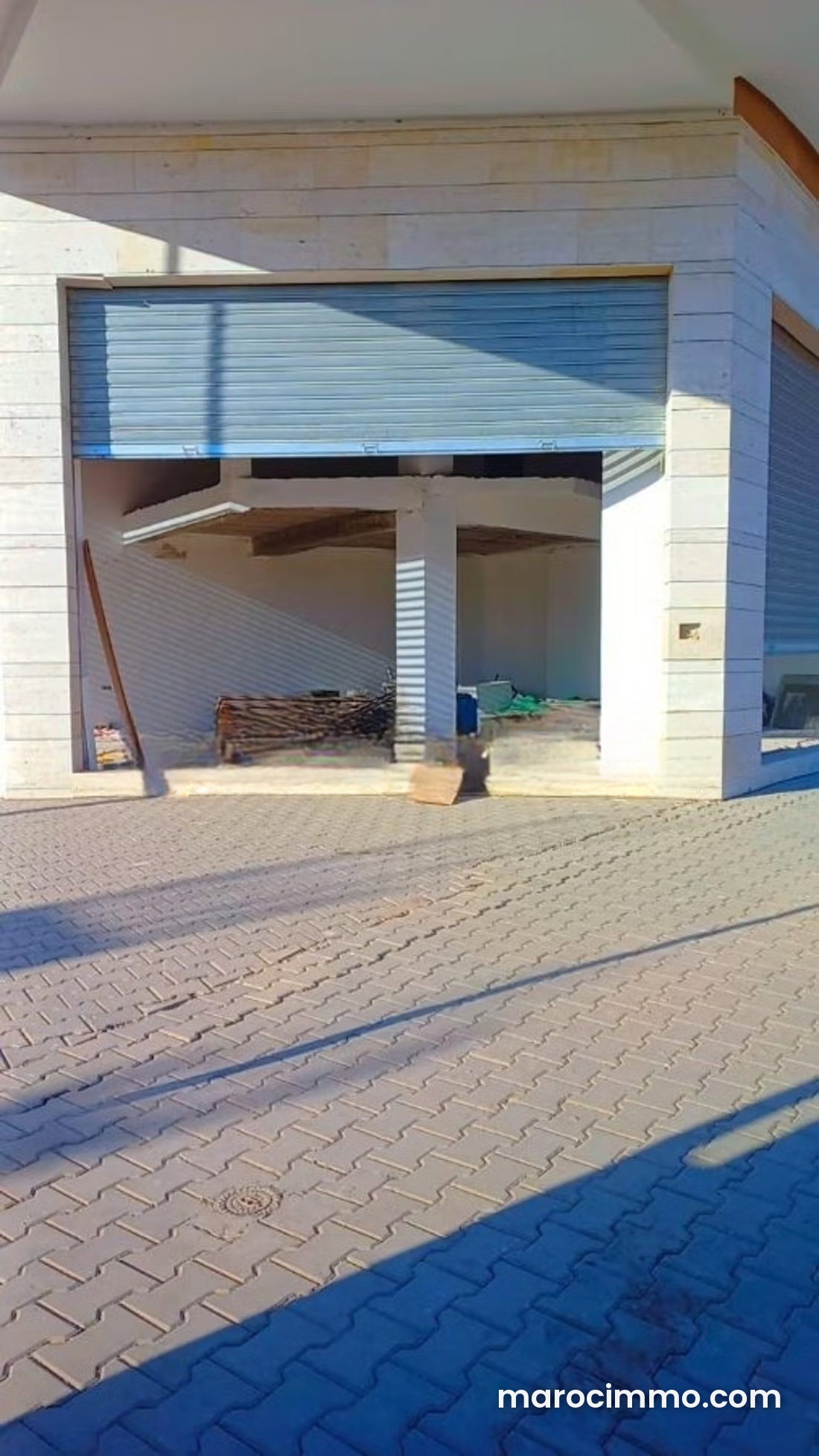 New 81 m² Commercial Unit with Covered Terrace, Ain Mezouar — Marrakesh
