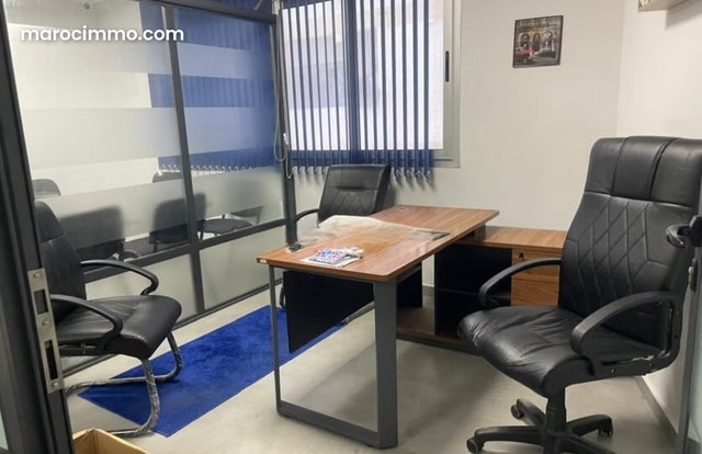 Office for Rent in Tanger, Administrative Quarter, 55 m², Reference / LTAA926 — 2