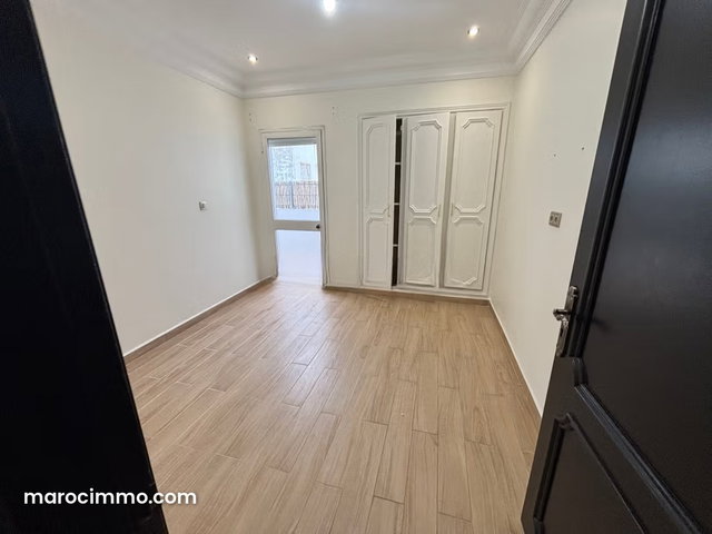 Location d'un appartement à Racine. Superficie 140 m². Places de stationnement et terrasse — 4