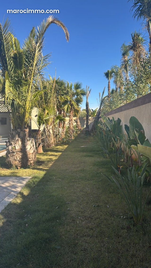 Villa bon etat, route fes — 2