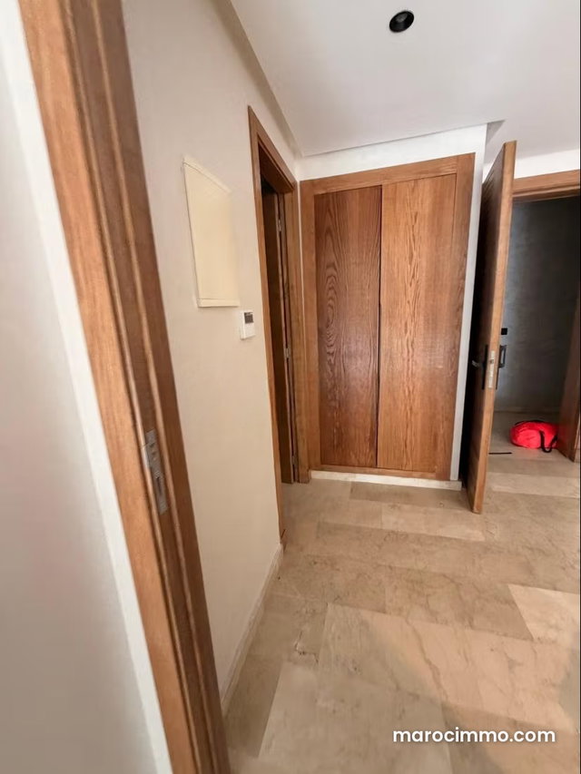 Sale of upscale Belvedere studios — 5