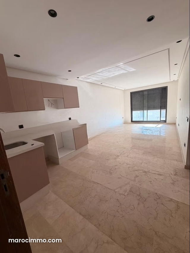 Sale of upscale Belvedere studios — Casablanca