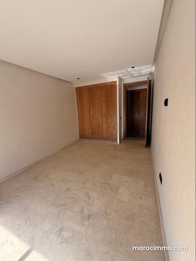 Sale of upscale Belvedere studios — 3