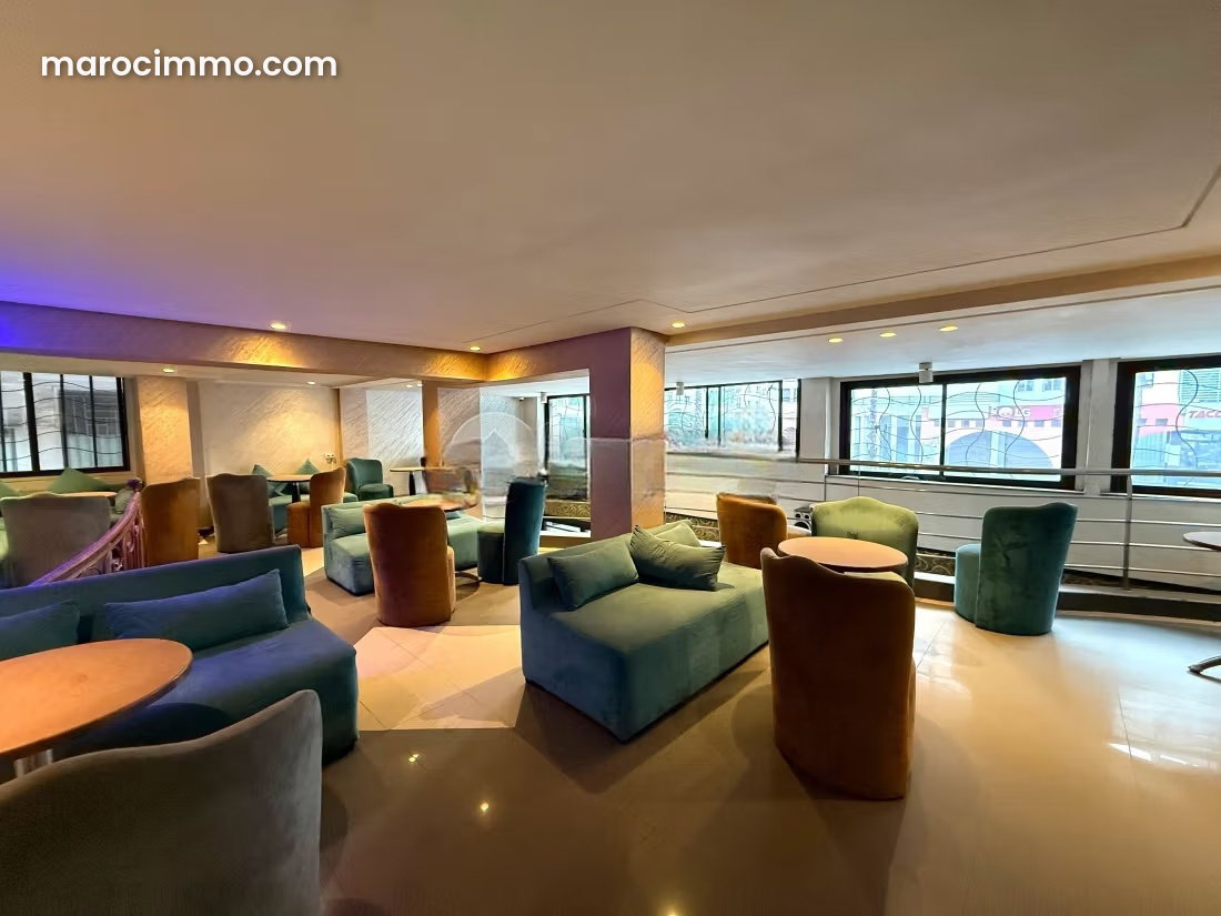 Local commercial 86 m² avec licence café à Oulfa Casablanca — Casablanca
