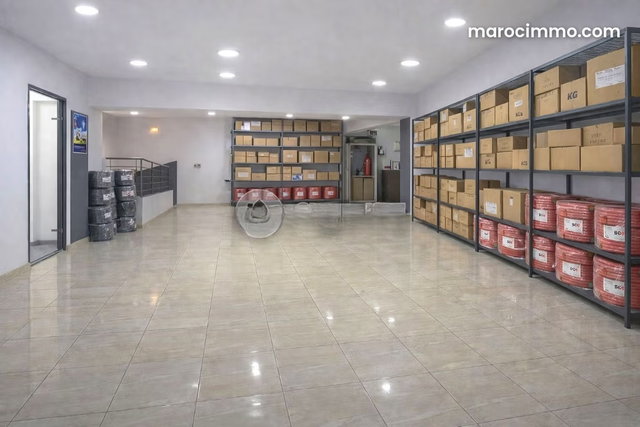 Commerce à vendre 186 m² Oulfa Casablanca — 2