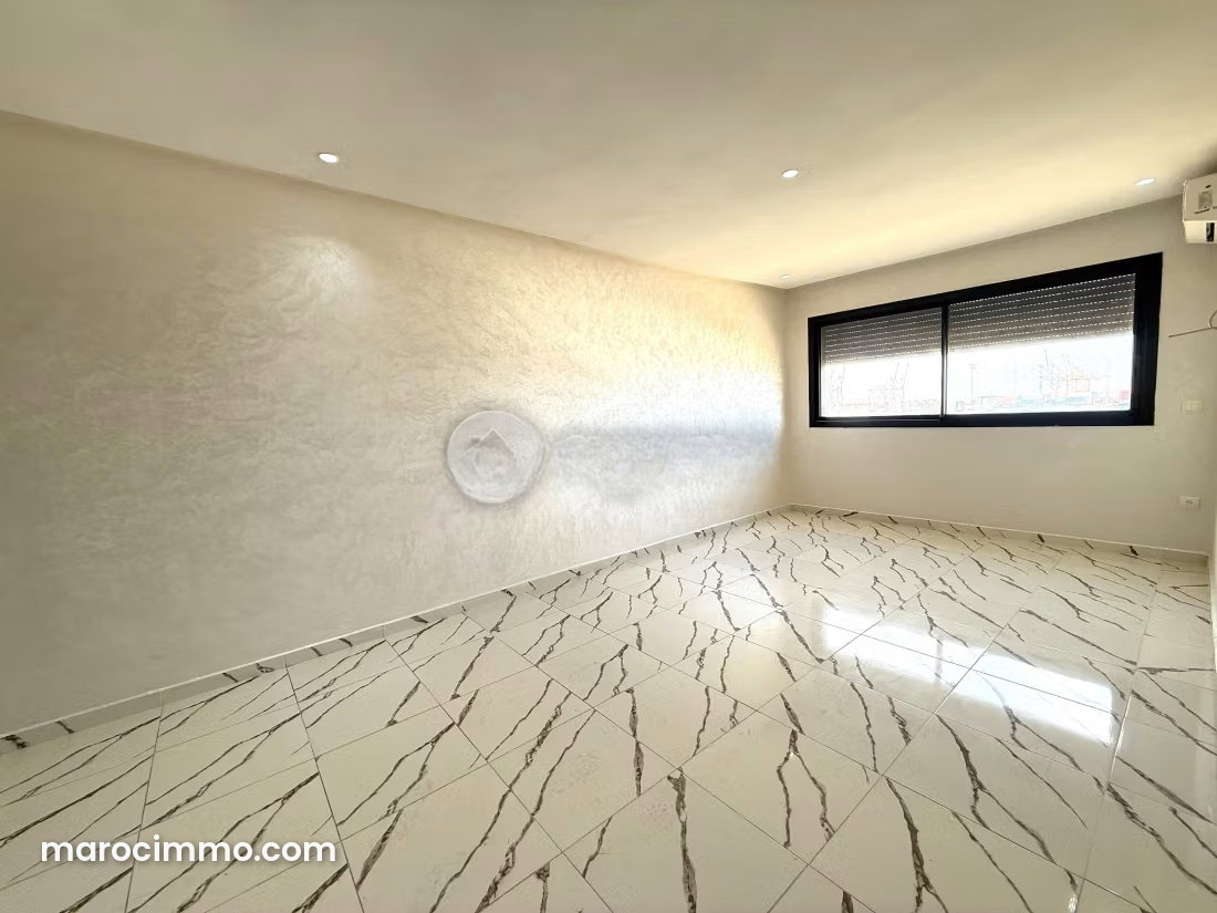 One-Bedroom Apartment for Rent in Roches Noires, Casablanca — Casablanca
