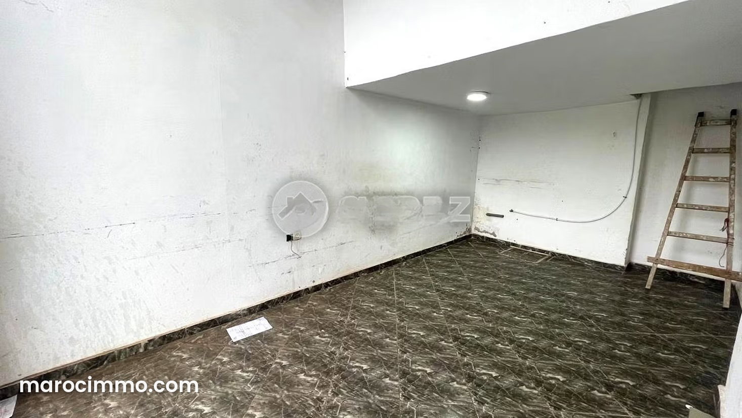 Ground-floor commercial premises for sale in Dar Bouazza — Dar Bouazza