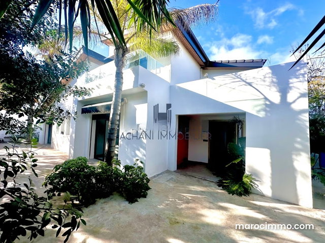 Location villa de luxe à Ain Diab. Surface totale 800 m². Piscine et cheminée — 3