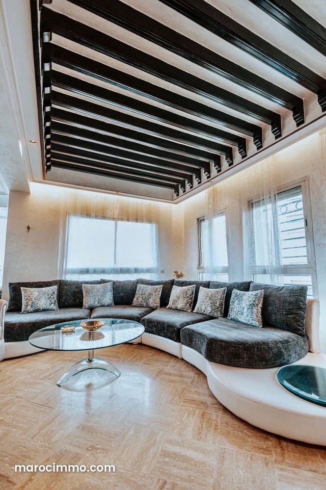 En Location Meublé: Magnifique Appartement sans Vis à Vis à Racine Casablanca — الدار البيضاء