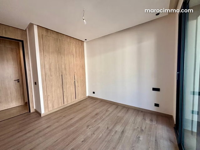 Bel appartement Duplex neuf à louer à Souissi — 5