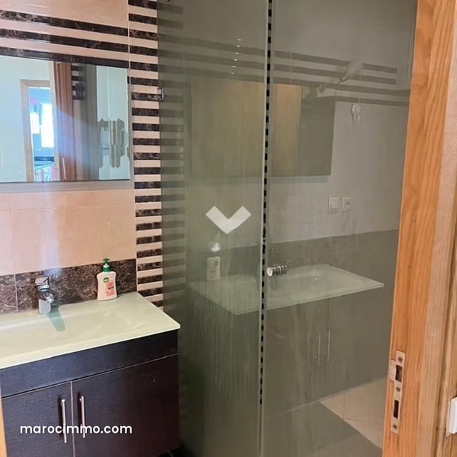 Appartement à Vendre de 68.0 m² à Casablanca, Belvedere Roches Noires — 4