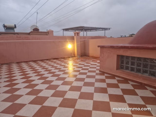 Affaire à saisir d'une vente de villa avec 2 niveaux séparés — Marrakech