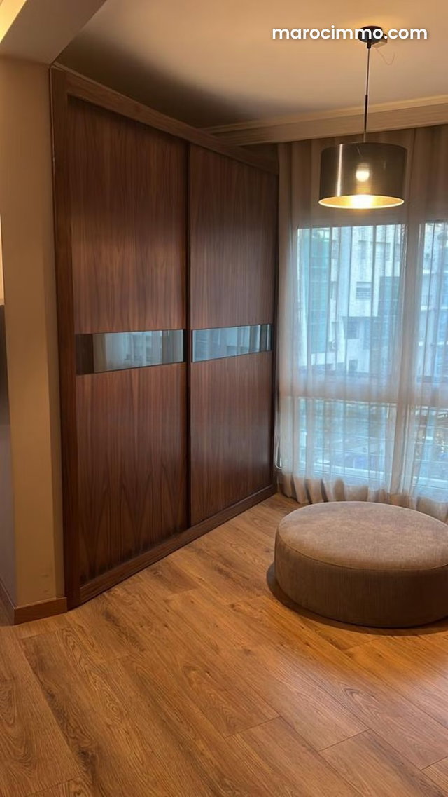 A louer Appt 165m2 meublé 2ch Racine — 4