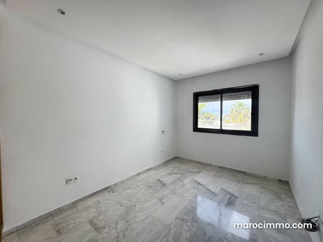 Apartment for rent Oasis/Riviera 3 beautiful bedrooms. Equipped kitchen — 3