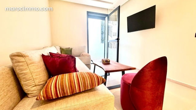 Studio à louer avec terrasse filante — 3