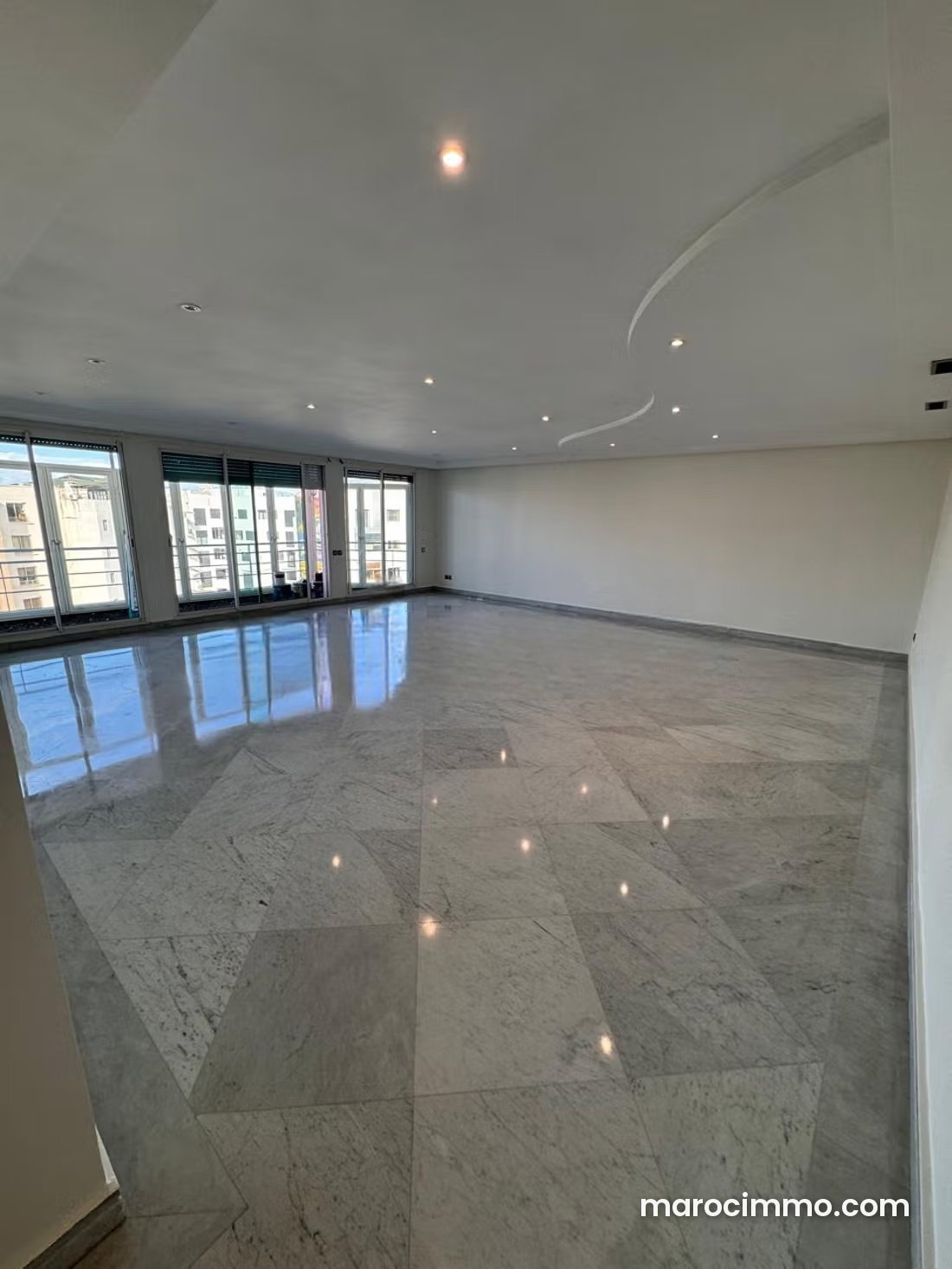 294 m² Apartment with Terrace, Racine, Casablanca — Casablanca