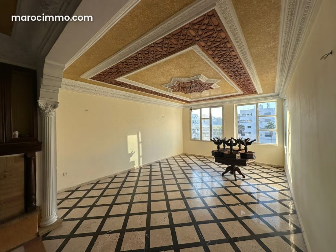134 sqm Apartment, 3 Bedrooms, Mountain Views, Hôpitaux District — Casablanca