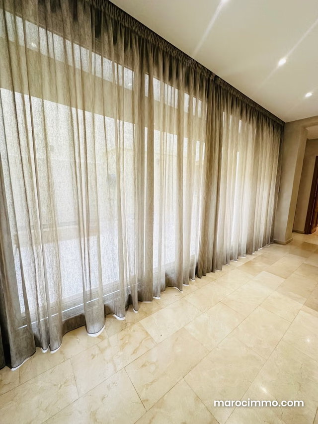 Appartement à louer Meublé — 3