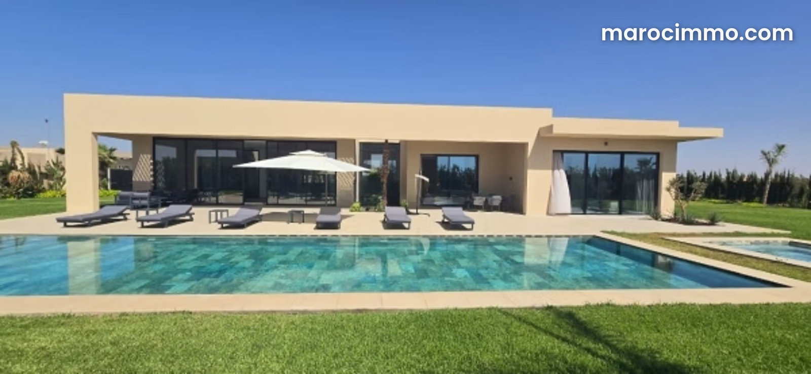 Single-Storey Villa, 307 m², Swimming Pool and 2,126 m² Garden, Marrakech — Marrakesh