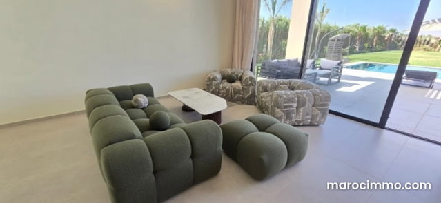 Jolie Villa à vendre — 3