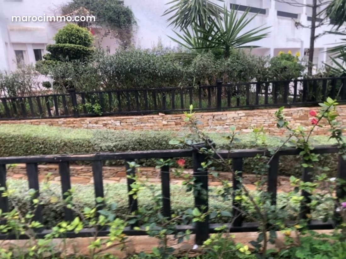 Villa 220 m² avec piscine et jardin à Dar Bouazza — Dar Bouazza