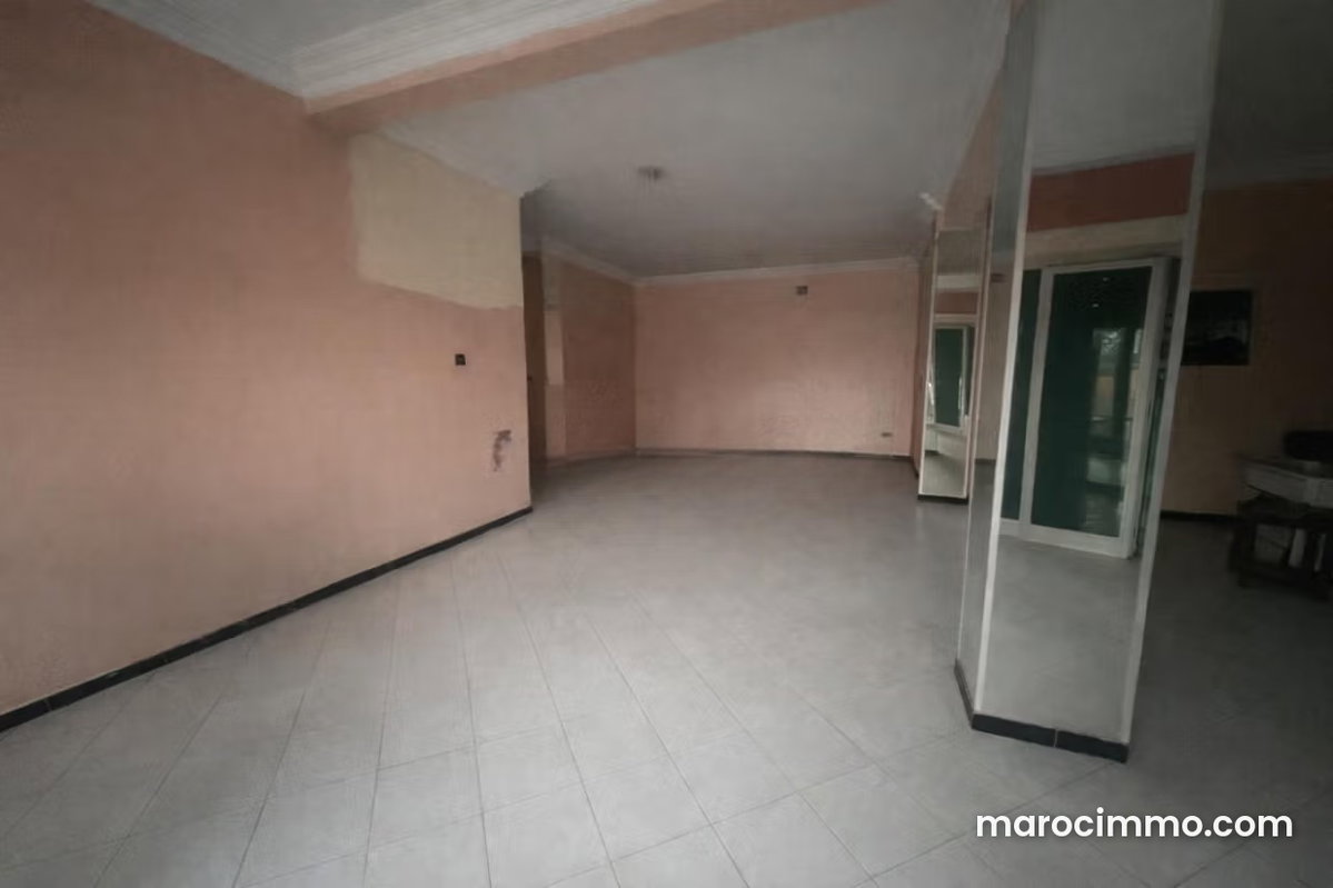 Magasin avec garage à louer – Massira