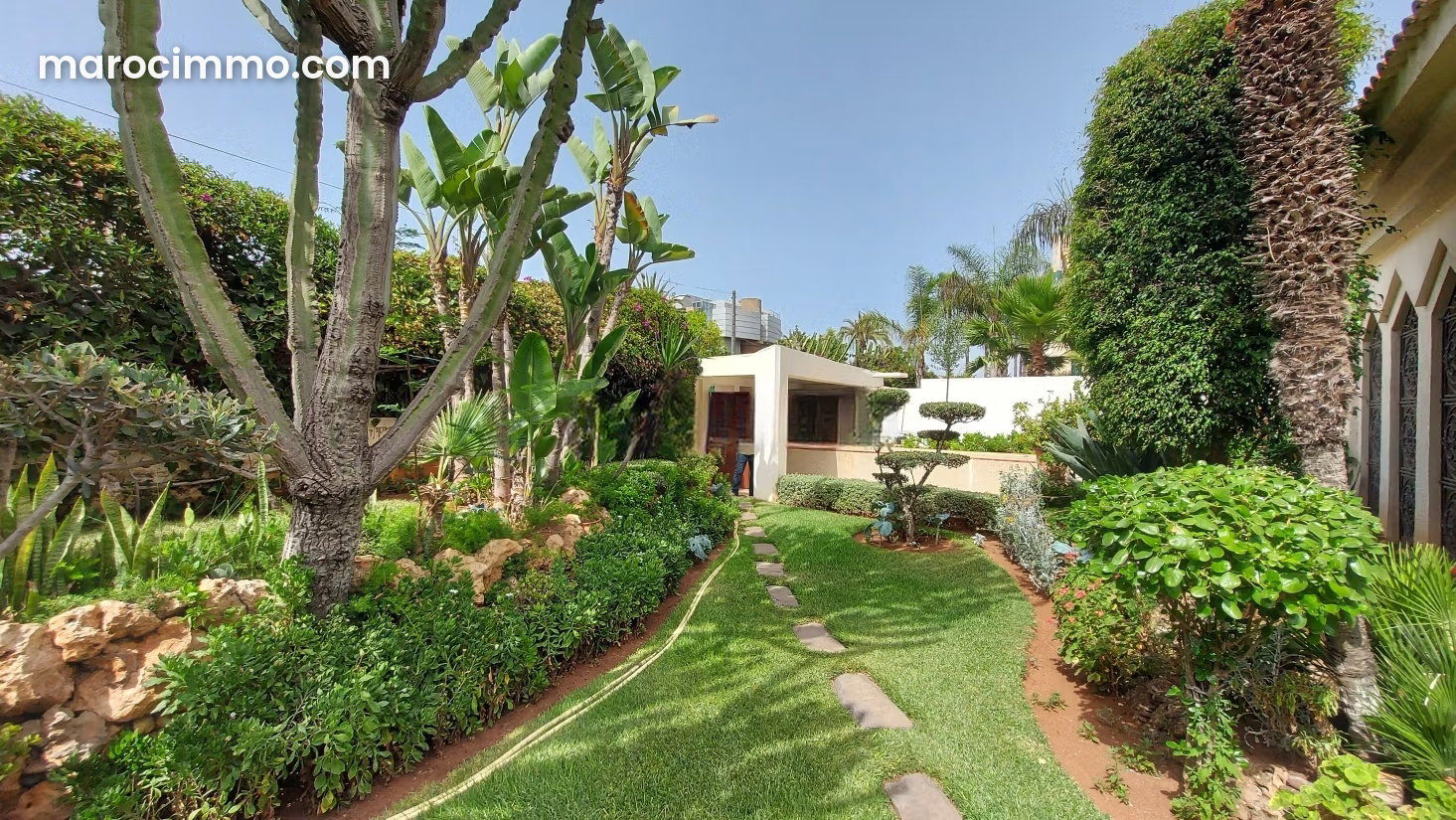 Villa 650 m² sur 1358 m² de terrain, Anfa, Casablanca — Casablanca