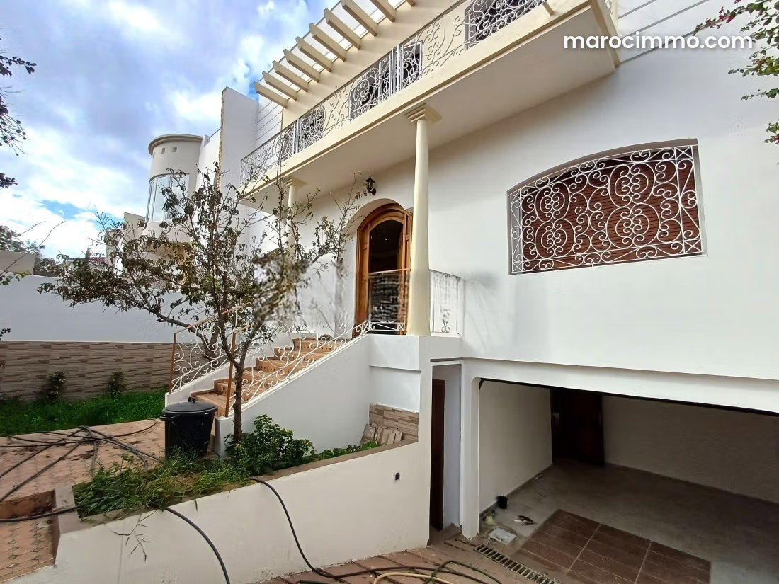 6-Bedroom Villa with Garden, Sidi Maarouf, Casablanca — Casablanca