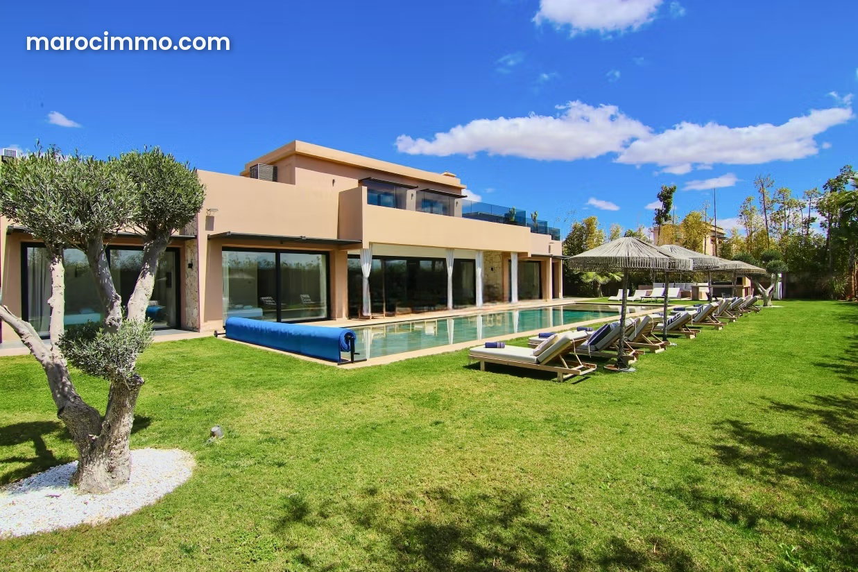 370 m² Villa with Pool, Ourika Road, Marrakech — Marrakesh
