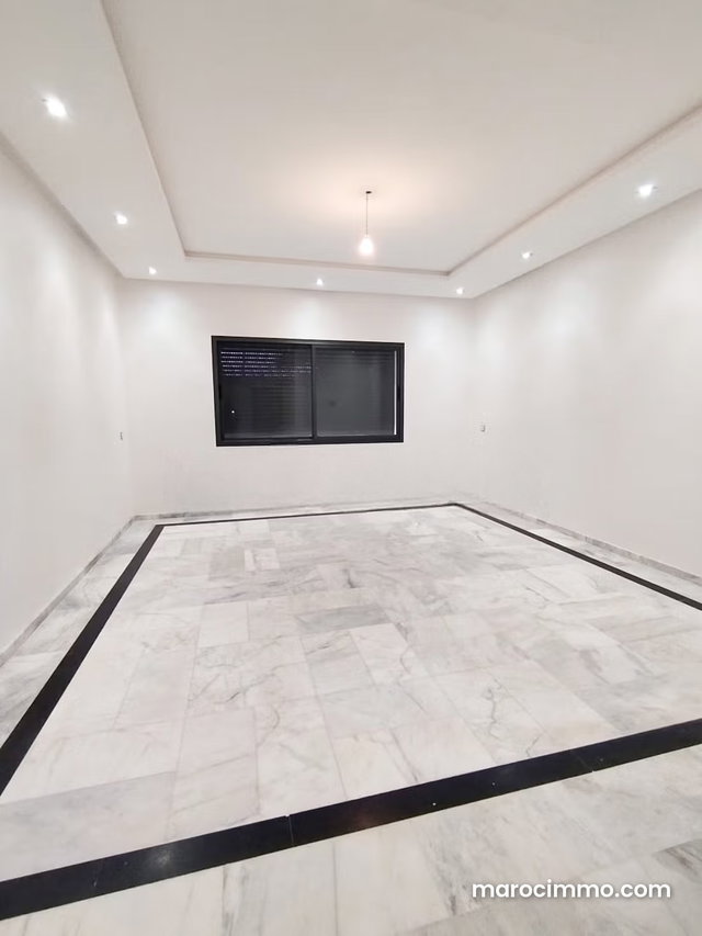 Appartement à vendre à Jnane Souissi — 2