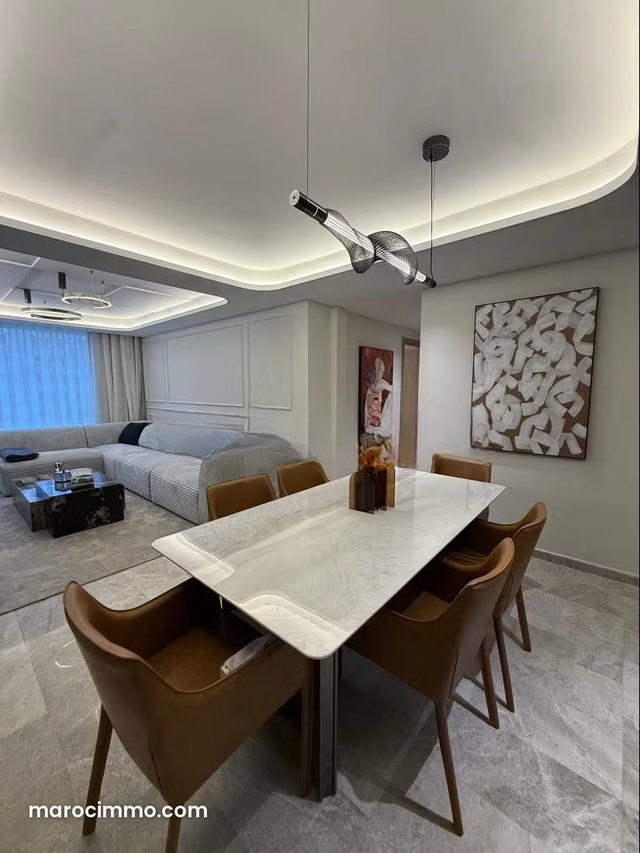 Bel appartement à vendre à city center tanger tous neuf meubler en face de la gare tgv — 2