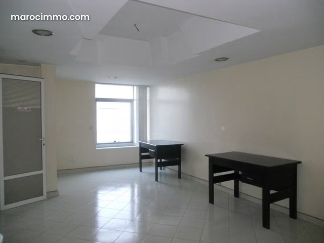 Plateau de bureau à louer sur Boulevard GHANDI — 3