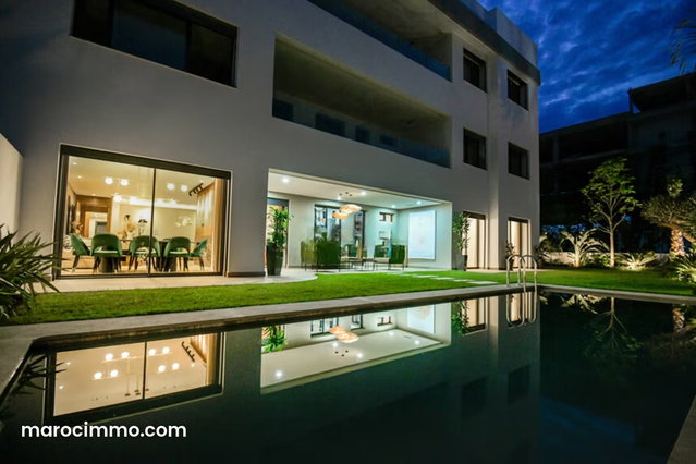 269 sqm Apartment with Private Pool and Garden — 4