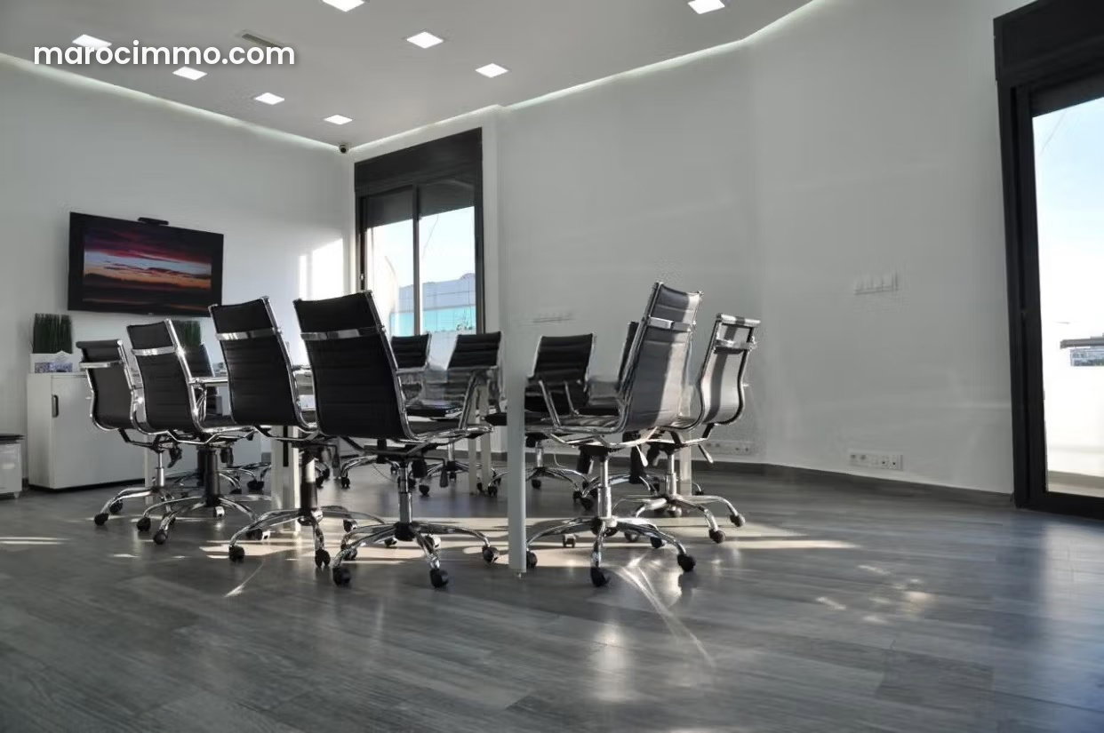 90 sqm Office on the Top Floor, Mers Sultan, Casablanca — Casablanca