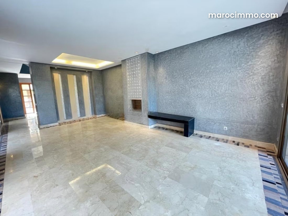 300 sqm Villa with Pool and Garden, Agdal, Marrakech — Marrakesh