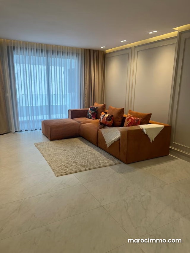 Appartement neuf longue durée — 2