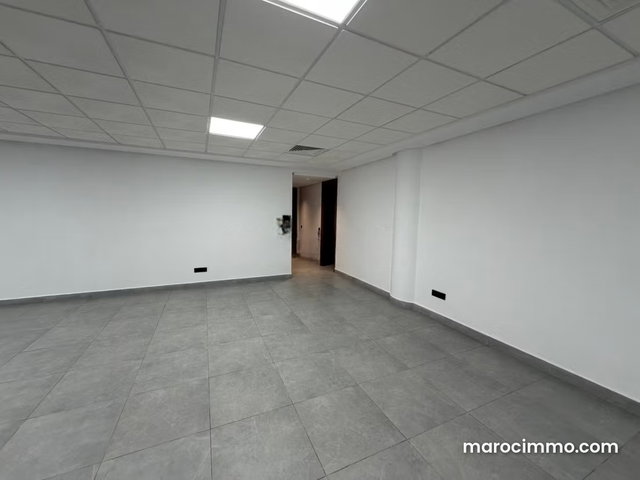 Plateau bureau neuf à vendre 2 mars — 2