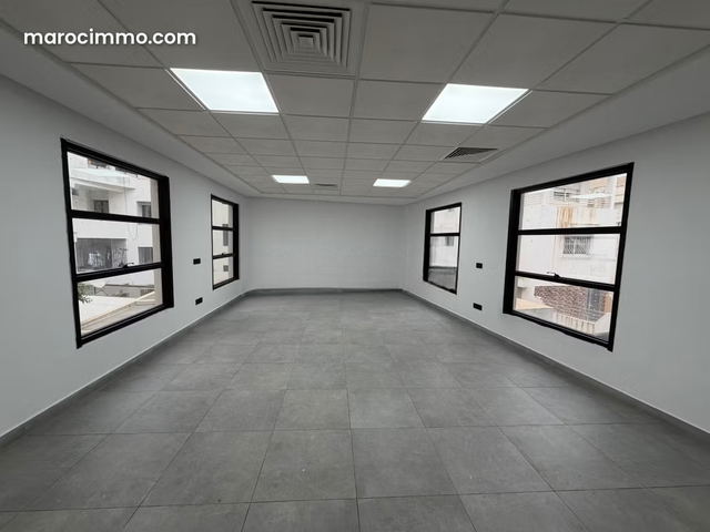 Plateau bureau neuf à vendre 2 mars — Casablanca