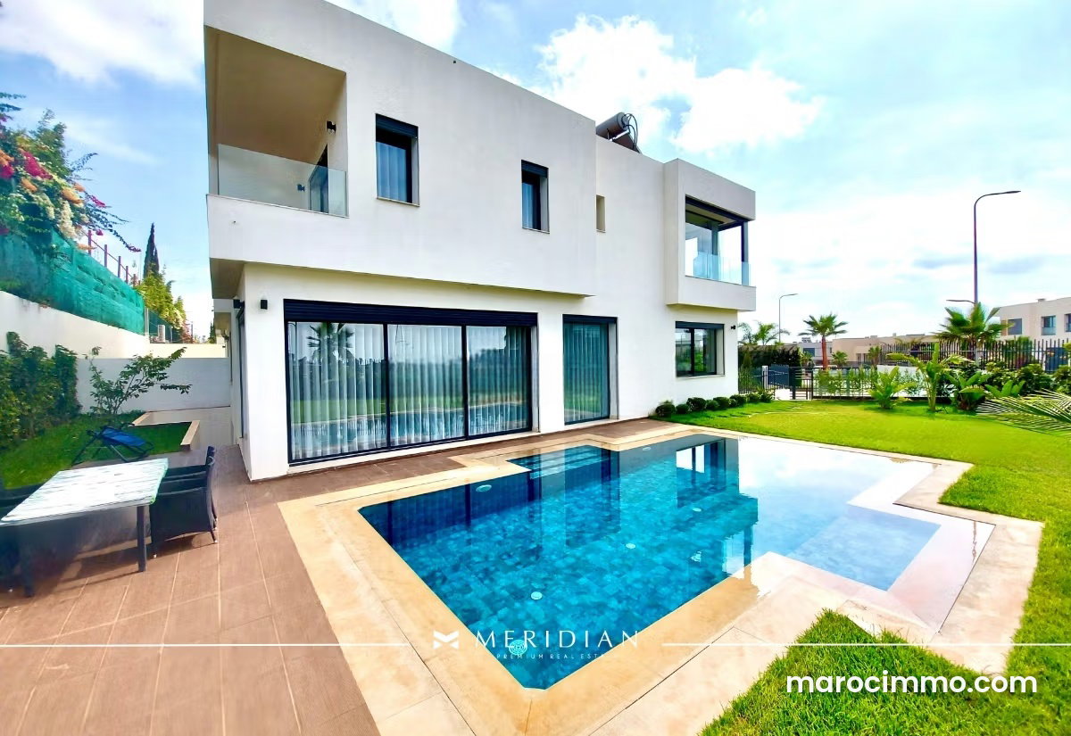 Villa meublée 4 suites, piscine et jardin, Ville Verte Bouskoura — Bouskoura