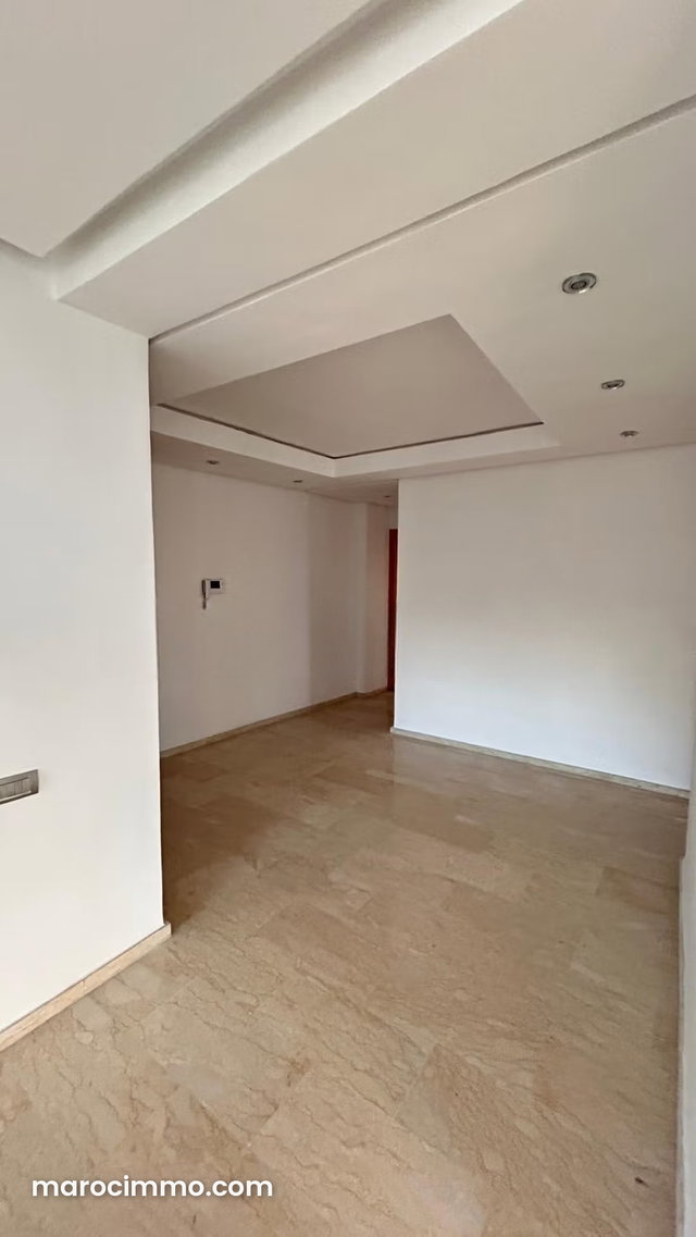 Vente d'un bel appartement à Anfa. 3 pièces confortables. Parking et ascenseur — 4
