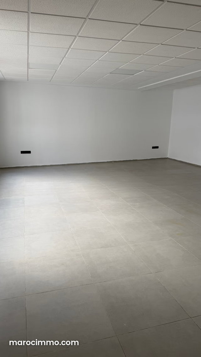 Offices for Rent at Avenue Tarik bnou Ziad, Abbadi. 61 m². Secure Residence — 4