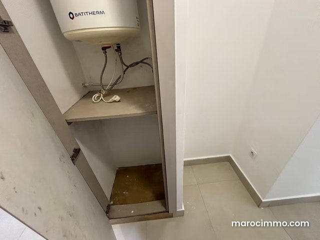 Superbe appartement à vendre à Bourgogne Est. 5 pièces confortables. Avec ascenseur et terrasse — 5
