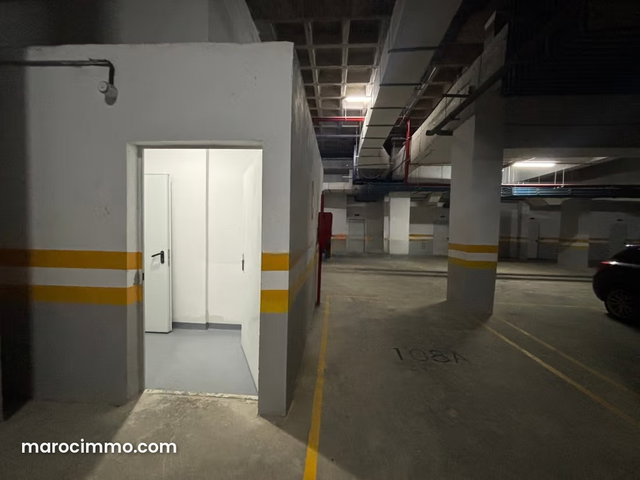 Superbe appartement à vendre à Bourgogne Est. 5 pièces confortables. Avec ascenseur et terrasse — 2