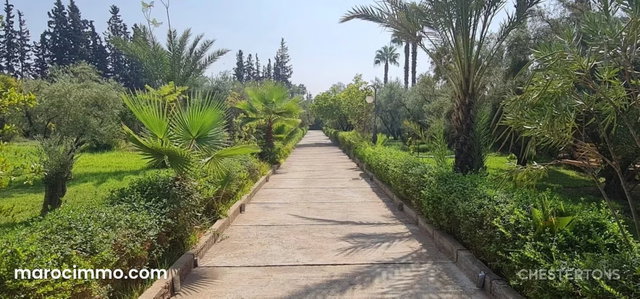 3 villas sur 11000 m2 kms route de Ouarzazate Marrakech — 3