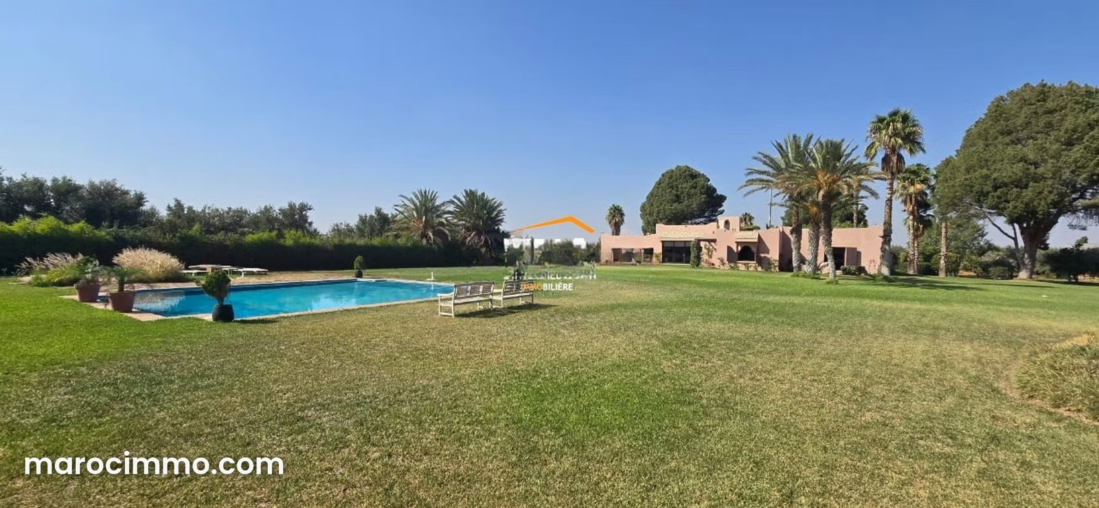 Villa neuve 600 m², 1 hectare arboré, Route de Tahanaoute, Marrakech — Marrakech