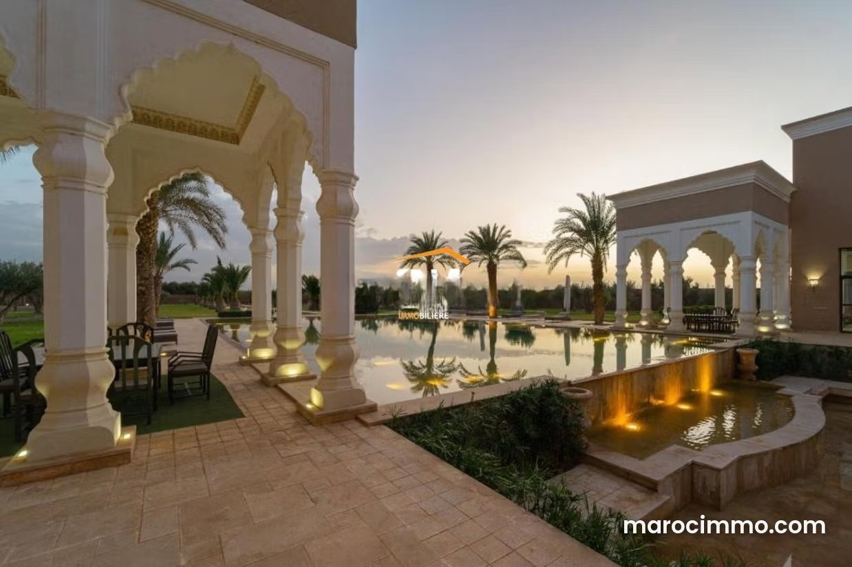 Villa de prestige 3200 m², domaine 2 ha, Route de Fès Marrakech — Marrakech