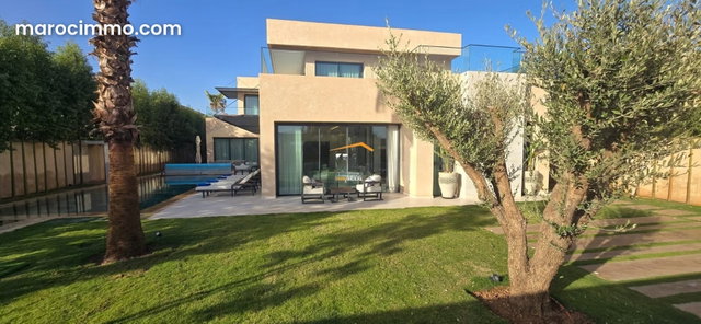 Beautiful Modern Villa in Prestigious Golf Resort — 4