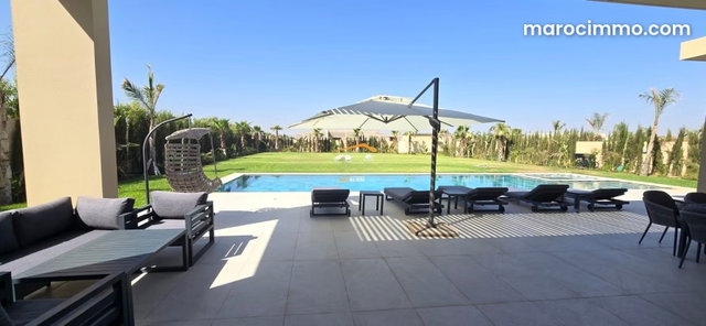Beautiful Ground Floor Modern Villa Located in a Private and Secure Residence — 4